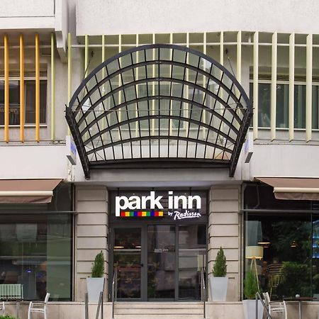 Park Inn By Radisson Bucharest Hotel & Residence Exterior foto